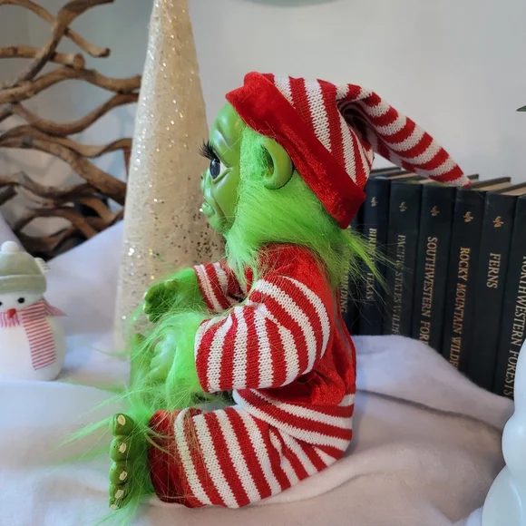 Baby Grinch doll for Christmas whoville Dr Seuss. Super cute green fuzzy - Picture 8 of 13